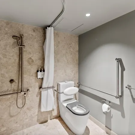 Balgownie Estate Yarra Valley Yarra Glen Room photo A wet room